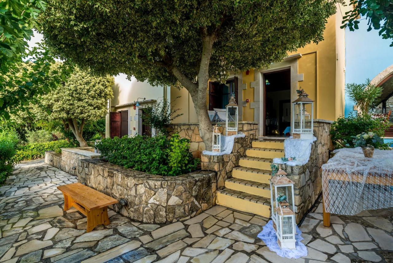 Iliopetra Aparthotel Douliana ภายนอก รูปภาพ