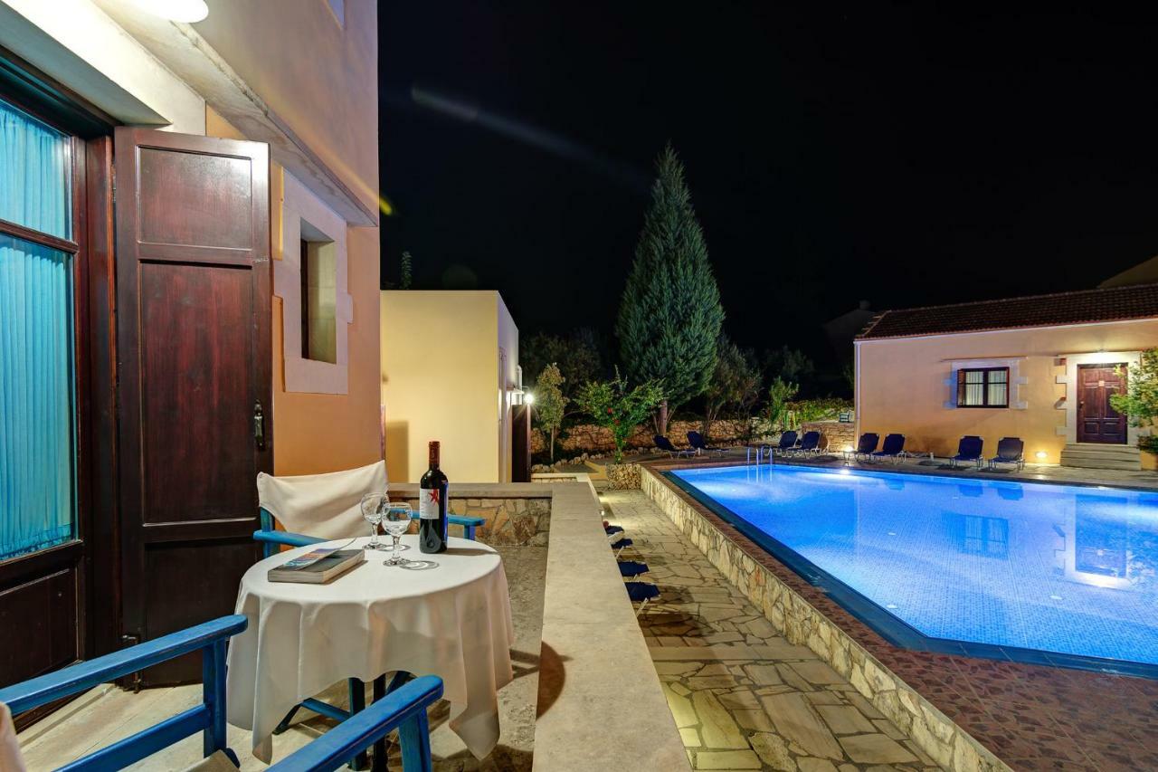 Iliopetra Aparthotel Douliana ภายนอก รูปภาพ