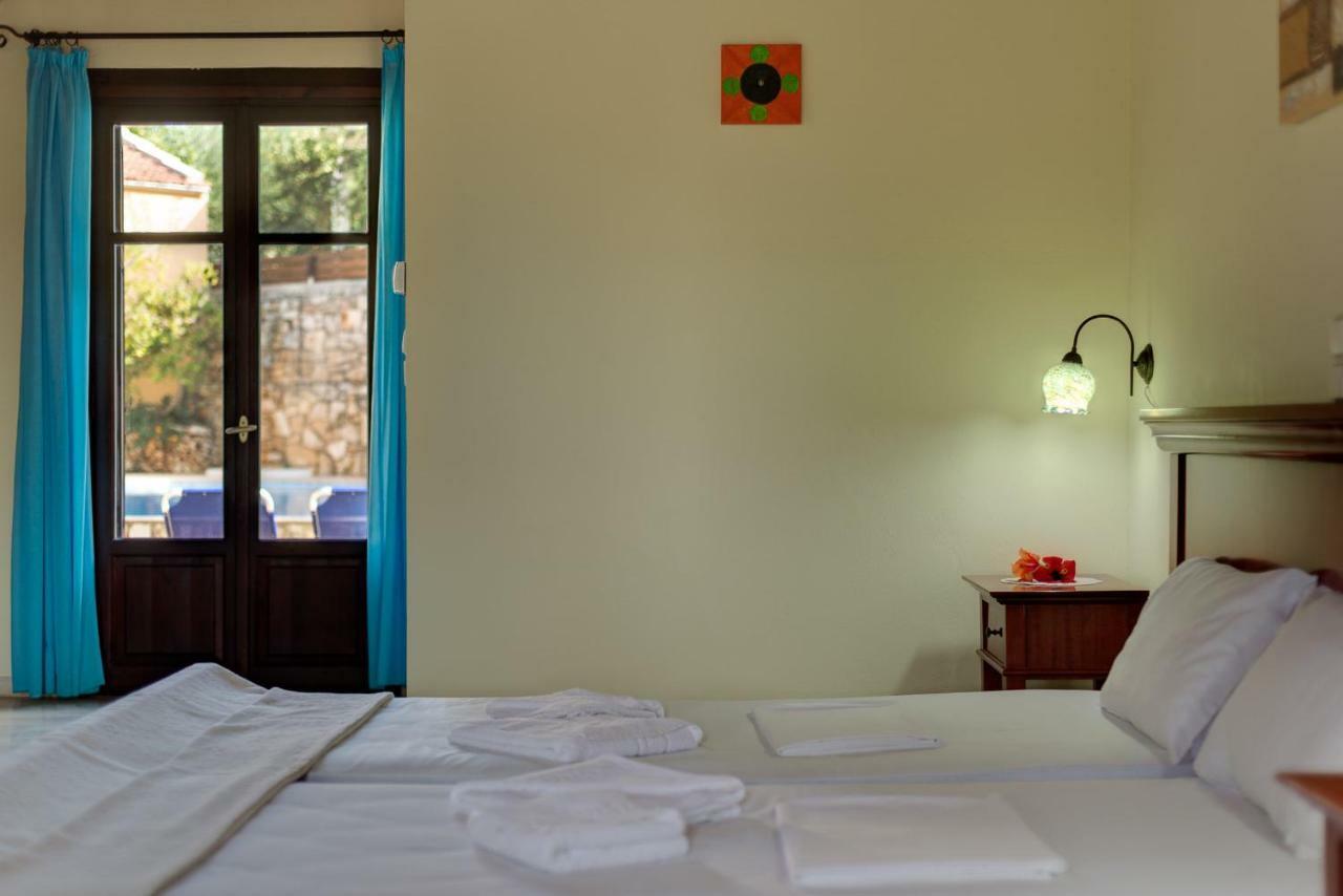 Iliopetra Aparthotel Douliana ภายนอก รูปภาพ