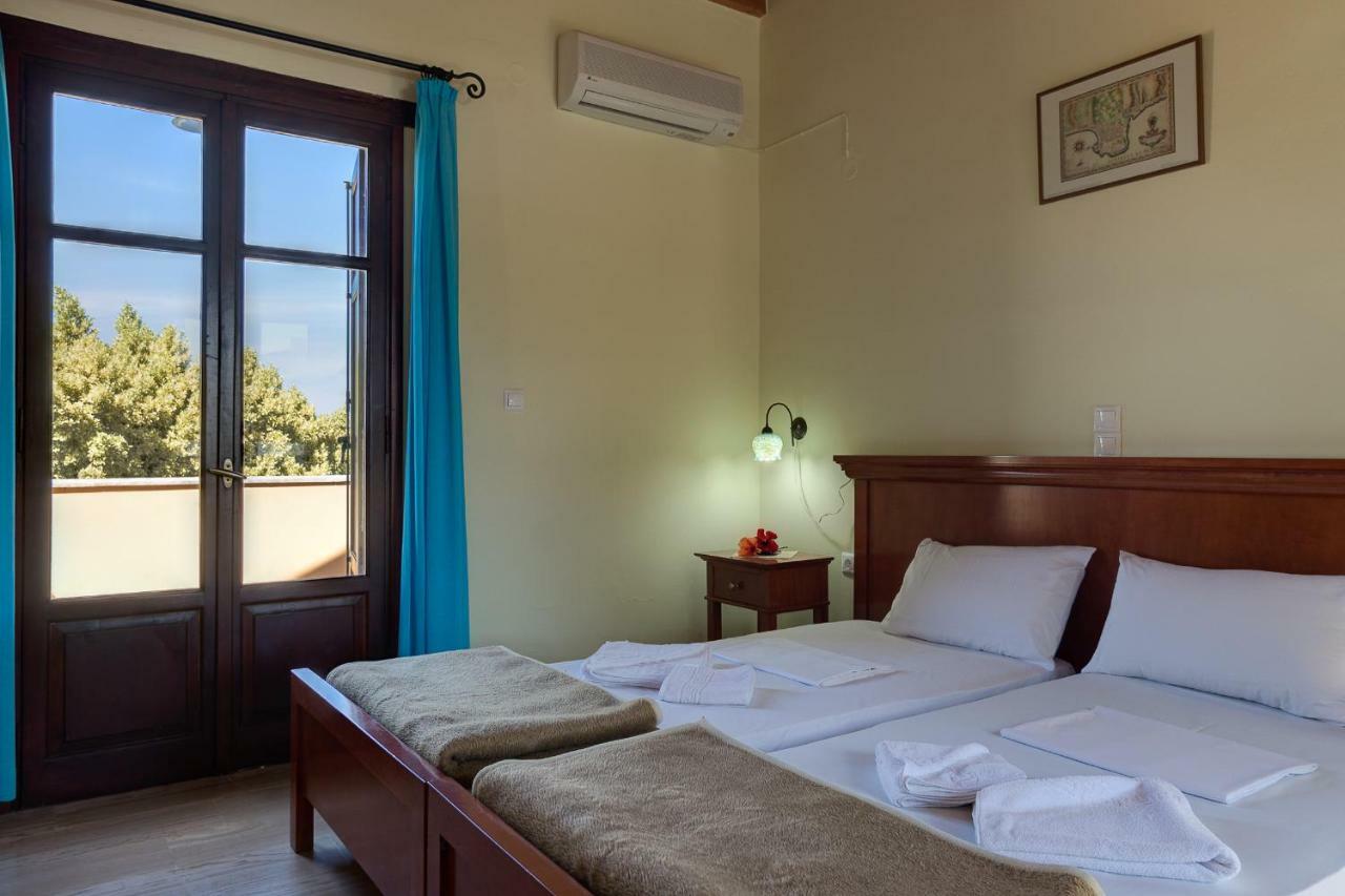 Iliopetra Aparthotel Douliana ภายนอก รูปภาพ