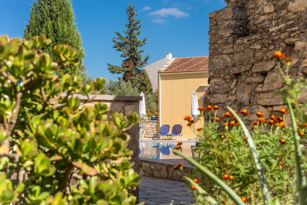 Iliopetra Aparthotel Douliana ภายนอก รูปภาพ