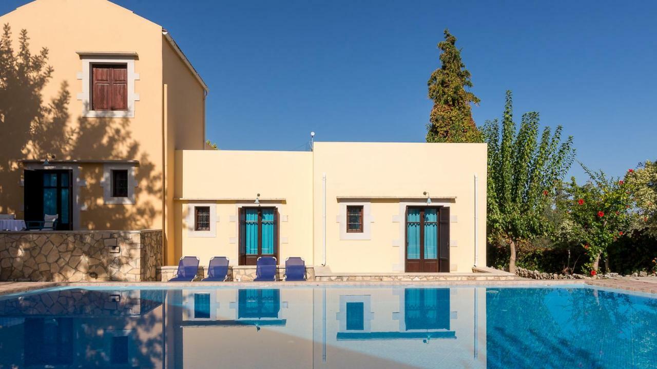 Iliopetra Aparthotel Douliana ภายนอก รูปภาพ