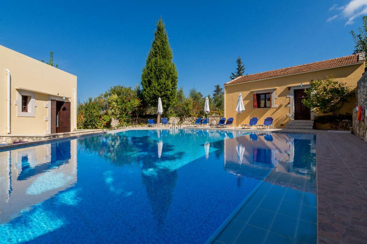 Iliopetra Aparthotel Douliana ภายนอก รูปภาพ
