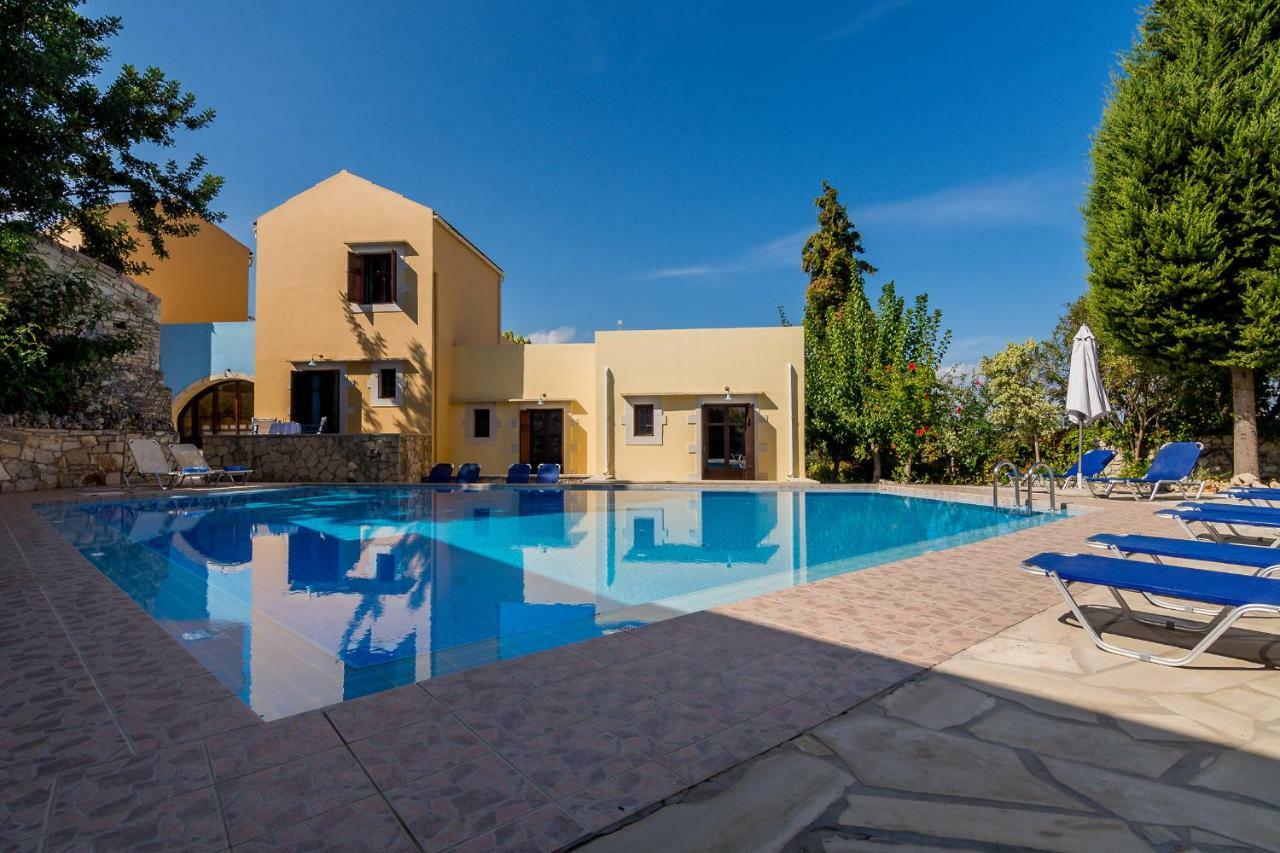 Iliopetra Aparthotel Douliana ภายนอก รูปภาพ