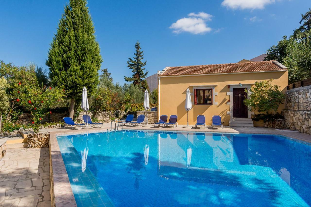 Iliopetra Aparthotel Douliana ภายนอก รูปภาพ
