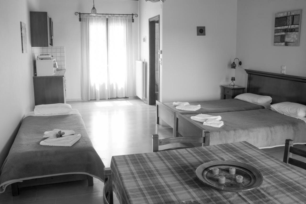 Iliopetra Aparthotel Douliana ภายนอก รูปภาพ